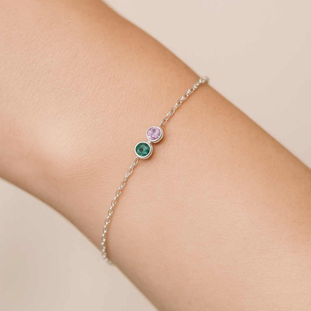 Armband mit einem Stein des Monats Nah am Herzen