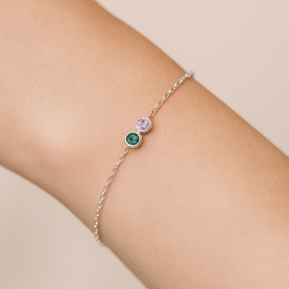 Armband mit einem Stein des Monats Nah am Herzen