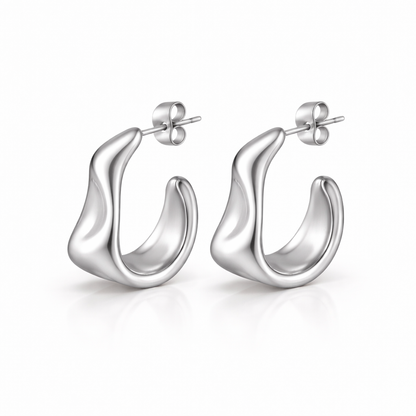 Обеци Карина