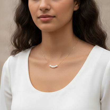 Necklace Sparkle from the Depths